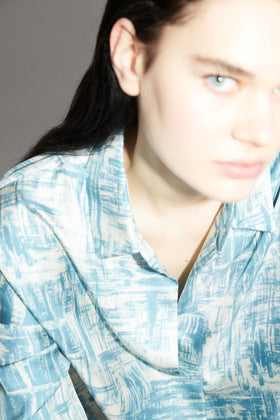 Paintbrush Texture Bluse, Nordic Blue from ODEEH 