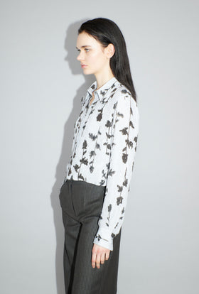 Flower Items on Crushed Crepe Bluse, Airblue from ODEEH 
