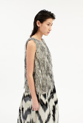 FRINGY JACQUARD Top, Dark Silver from ODEEH 