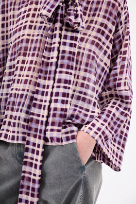 CHECKS ON CREPE Bluse, Dark Purple from ODEEH 