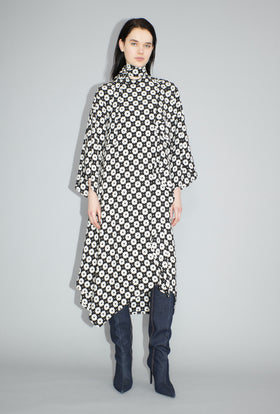 Geometric Flowers Kleid, Black White from ODEEH 