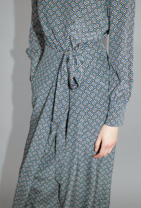 Morphid Grid on Crepe de Chine Kleid, Lake Green from ODEEH 