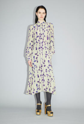 Flower Items on Crushed Crepe Kleid, Almond from ODEEH 