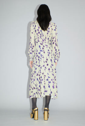 Flower Items on Crushed Crepe Kleid, Almond from ODEEH 