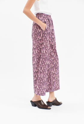 Vertikal Brushstrokes Hose, Amethyst from ODEEH 