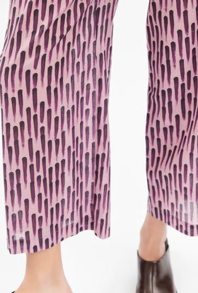 Vertikal Brushstrokes Hose, Amethyst from ODEEH 