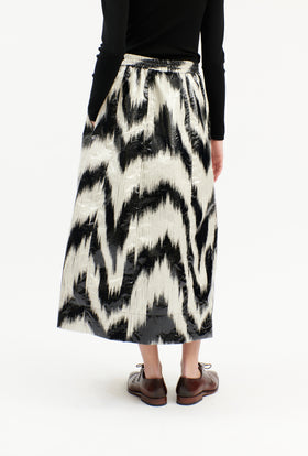 LACQUERED FRINGES Rock, Black White from ODEEH 